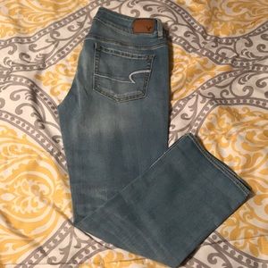 NWT American Eagle Crop Jeans